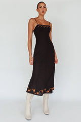 Star Garden Embroidered Midi Dress Black